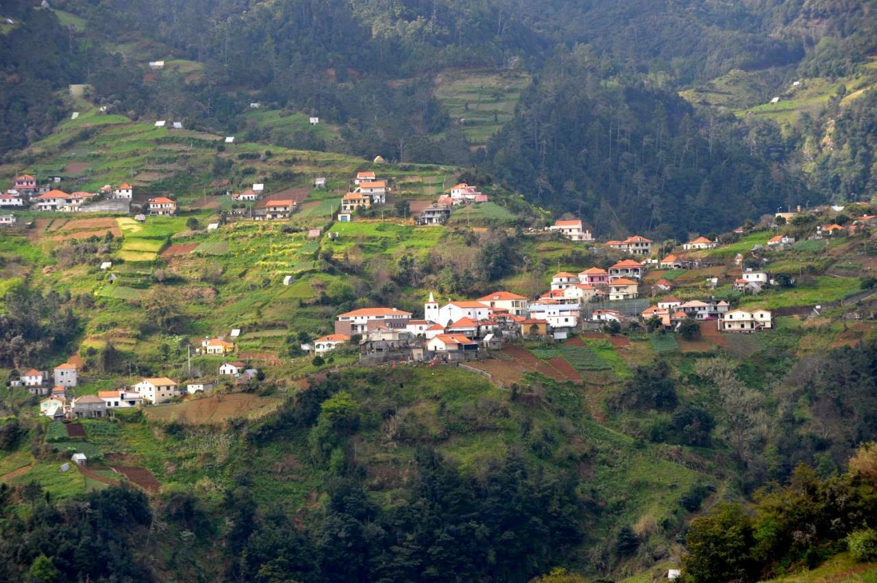 Casa Pico Ruivo Caldeirao Verde Madeira Santana  Esterno foto